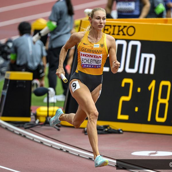 Elisa Lechleitner (LAZ Ludwigsburg) im Vorlauf mit der 4x400 Meter Mixed Staffel 